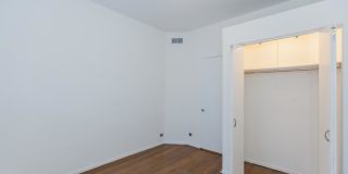727 West Cornelia Gallery 6