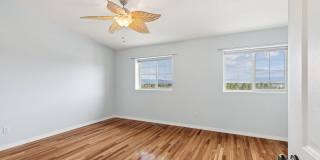 Spacious Sun-filled 3 bed 2.5 Bath Townhouse Gallery 19