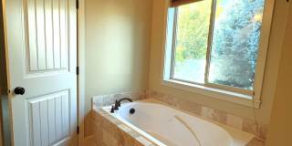 Beautiful 3 bed 2 bath home in The Preserve Subdivision just off Linder  Ln in Eagle. Gallery 41
