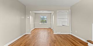 Beautiful updated townhome Beautiful updated townhome Gallery 1