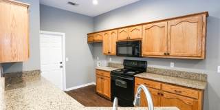 2172 Bentwood Gallery 6