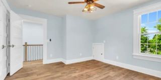 Gorgeous 3/2 Located 1 Block From Downtown Greenville! Gallery 22