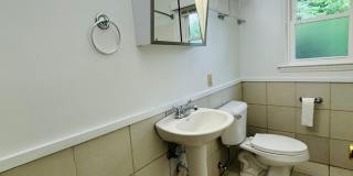 3 Bedroom, 1 Bath House Gallery 22