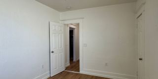 Cute 2 Bedroom, 1 Bathroom Cottage Gallery 18