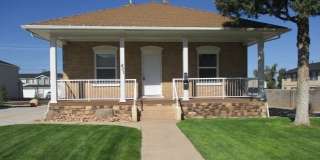 Move-In Discount $195.00!!!  2 bed, 1 bath Upstairs Apartment in Vintage Home Gallery 1