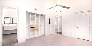 1530 S River Drive Gallery 10