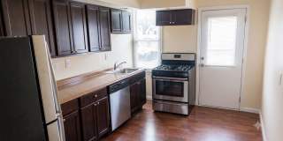 Cozy Rental - Lawrenceville Gallery 3