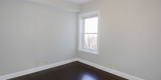4808 North Paulina Apt. Gallery 35