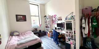 910 ARCH Street Gallery 10