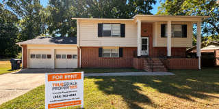 Large home with 4BR 3BA, bonus room! Ready now Gallery 1