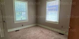 One bed one bath house available NOW! Gallery 5
