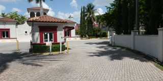 6709 North Kendall Drive Gallery 1