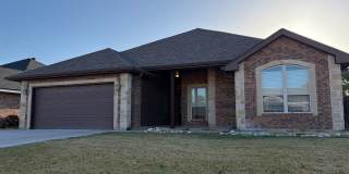 4 bedroom, 2 bath; NO CARPET! 4 bedroom, 2 bath; NO CARPET! Gallery 1