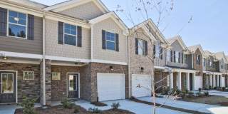 Modernistic 3 Bed 2.5 Bath Townhome in Jonesboro! Gardens at Lovejoy Gallery 1