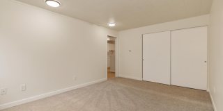 Seasons Apartments Gallery 30