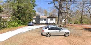 three bedroom duplex with ALL utilities included three bedroom duplex with ALL utilities included Gallery 3