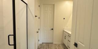 LIKE NEW 4 BEDROOM IN PEORIA Gallery 13