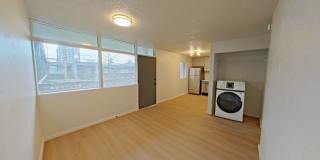 University Manor - Newly Renovated Units just a short walk from Campus! Gallery 87