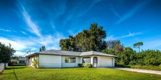 PET FRIENDLY POOL HOME IN PORT CHARLOTTE Gallery 1