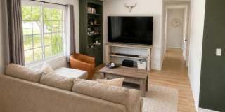 Available August 1! 4 Bedroom 2 Bathroom Ranch - Dogs Okay! Gallery 8