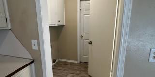 3 bed, 1 1/2 bath, 1 car garage Gallery 27