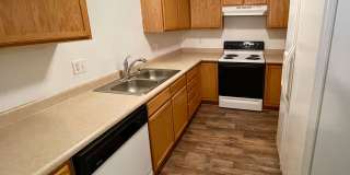 Townhome -2 bed 2.5 bath + bonus area Gallery 50