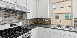 Your Next Home Awaits – Beautiful 3-Bedroom Irvine Townhome Gallery 18