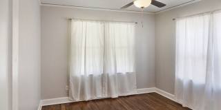 1510 South College Avenue Gallery 11