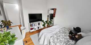 4 Bedroom, 3 Bathroom Impressive Lincoln Park Duplex Gallery 44