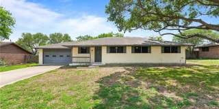 14417 Fairway Drive Gallery 1