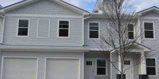 Available November 2026 - Garage Unit with Screened Porch - Verandas at Freeport - 3 Bed 2.5 Bath Gallery 1