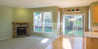 Spacious Three Bedroom Home in Sherwood! Gallery 1