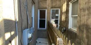 Stylish 2 Bedroom with Spa Bath, Hardwood Floors and Parking Gallery 26