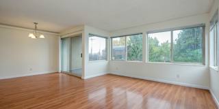 2034 Minor Apartments Gallery 4
