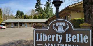 Rent Special: 1/2 Off April's Rent!! - Ground Level 2 Bed 1 Bath W/ Air Conditioning Gallery 1