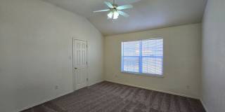 RENT REDUCTION - AVAILABLE NOW! Gallery 11