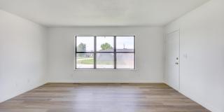 3042 W 15th Street Gallery 4