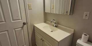 Cozy 4 Bedroom Kettering Home Gallery 22