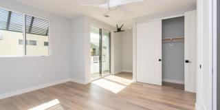 Want to live in the Carlsbad Village! Gallery 21