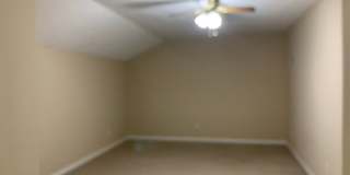 Townhome just minutes to Gate 2. Gallery 22