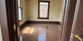 Newly Renovated 4 Bedroom Home Gallery 19