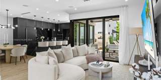 550 NW 42nd St Gallery 7