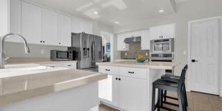 5633 West Bloomfield Road Gallery 38