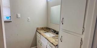 Spacious 3 Bedroom Home with Large Yard – Appliances Included! Gallery 12