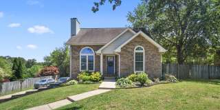 Pet Friendly Three Bedroom! Gallery 1