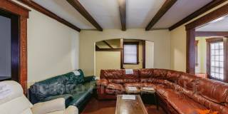 2097 Summit Street Gallery 25