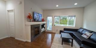 North Lynnwood 3 bdrm with Bonus/Media Room Gallery 4