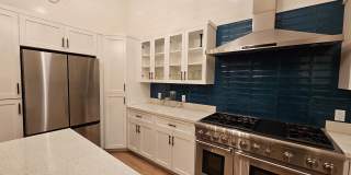 301 Esplanade Gallery 4