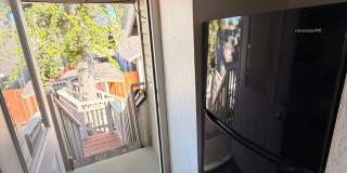 Charming 1BR Duplex in Sacramento Gallery 7