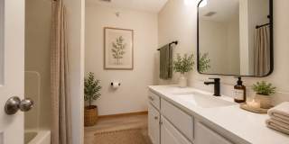 3808 Abercrombie Ln. Gallery 13
